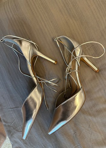 Stradivarius Gümüş Metal Stiletto Topuklu Kadın Ayakkabı - Görsel 4