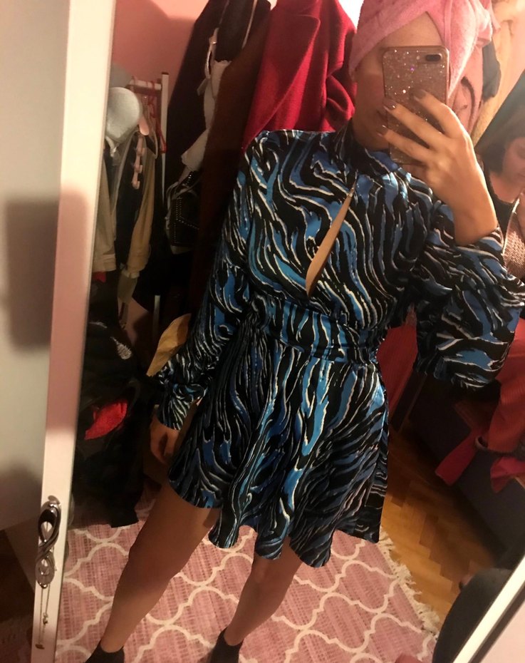 Bershka saten elbise hiç kullanılmadı - Görsel 2