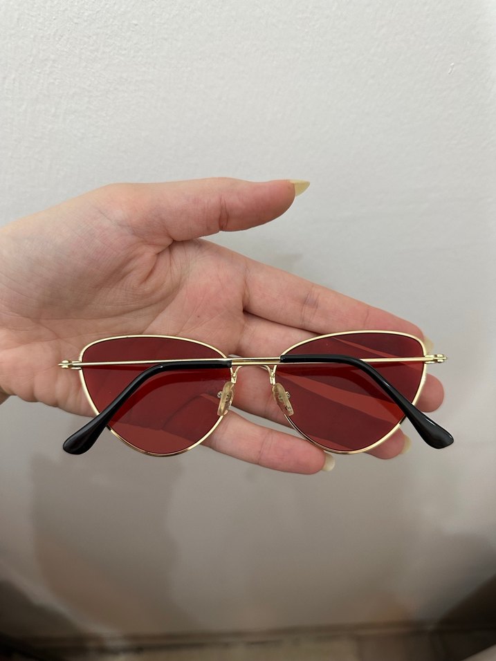 H&M Şeffaf Kırmızı Retro Kadın Güneş Gözlüğü - Görsel 2