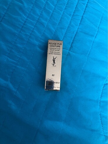 Yves Saint Laurent Ruj