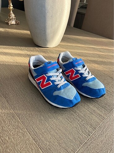 Erkek çocuk New balance ayakkabı 35
