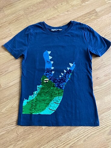İki renk pullu tshirt