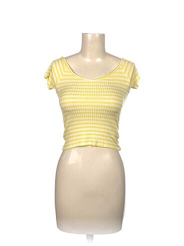 Koton T-shirt %70 İndirimli.