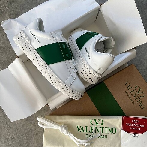 36 Beden çeşitli Renk Valentino Open For a Change
