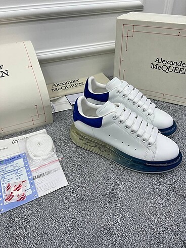 Alexander McQueen Alexander McQueen Oversized (Transparent) Blue Gradient Sole