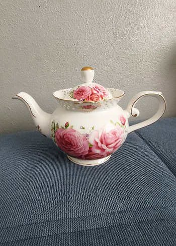 Porselen Gül Desenli Beyaz Çaydanlık - Görsel 2