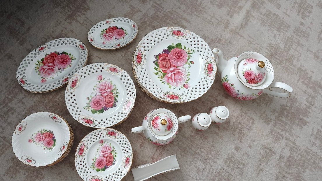 Porselen Gül Desenli Beyaz Çaydanlık - Görsel 5