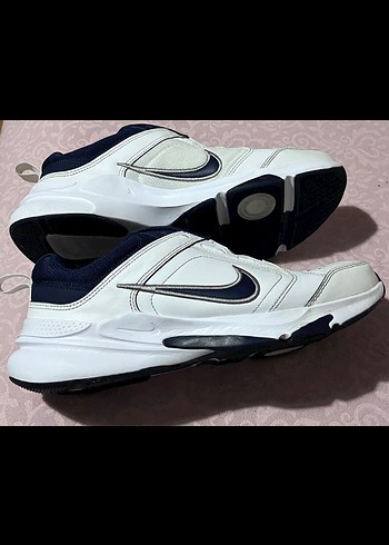 Beyaz Nike Erkek Spor Ayakkabı - Görsel 2