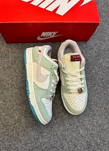 38 Beden Dunk Low LX Year of the Dragon 2024