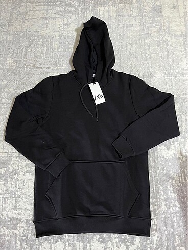 Zara Sweatshirt