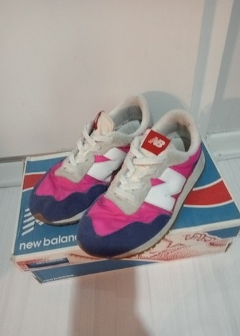New Balance 35
