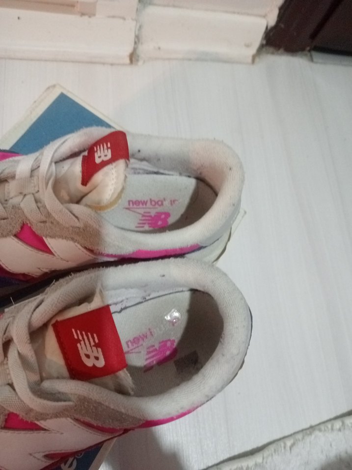 New Balance Pembe Kadın Spor Ayakkabı - Görsel 4