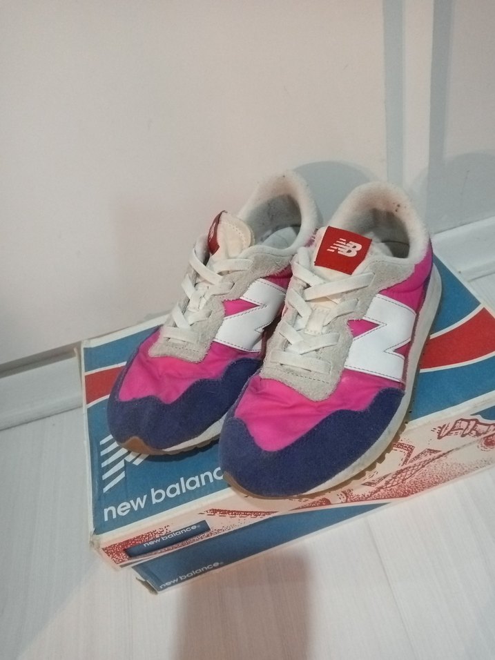 New Balance Pembe Kadın Spor Ayakkabı - Görsel 2
