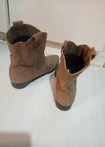 Kahverengi Süet Kadın Dolgu Topuklu Bot - Görsel 4