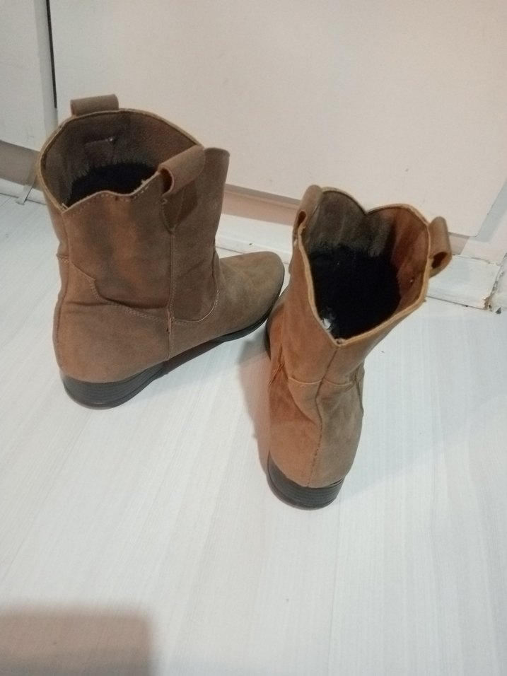 Kahverengi Süet Kadın Dolgu Topuklu Bot - Görsel 4