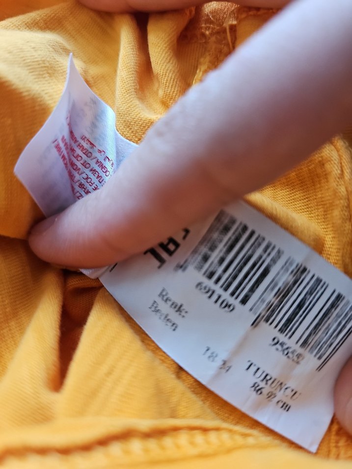 Bohem Tarzda Sarı Kız Çocuk V Yaka Tişört - Görsel 4