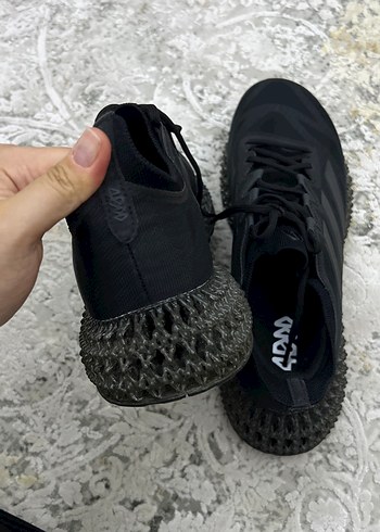 45 Beden siyah Renk Adidas erkek spor ayakkabı