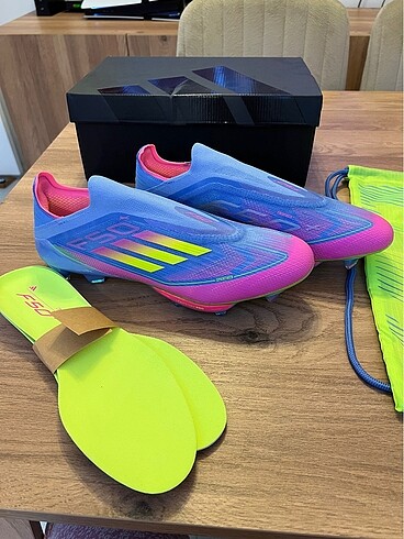 Adidas F50+ çim saha krampon
