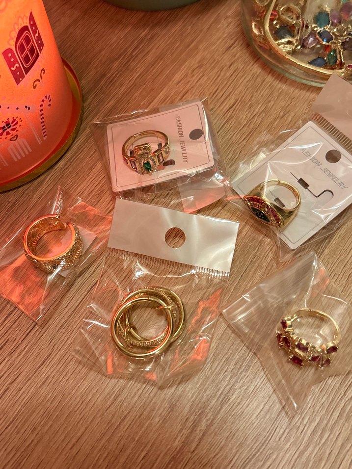 Gizemli Takı Kavanozu  - Görsel 3