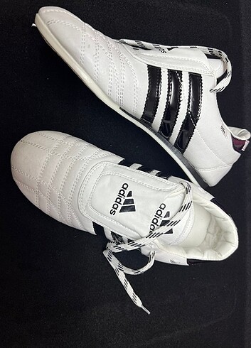 Adidas Adidas tekvando ayakkabı 
