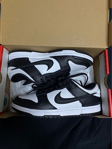 Nike Dunk Panda