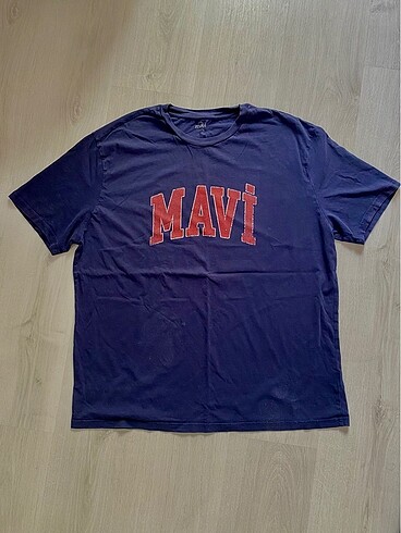 Mavi Tişört