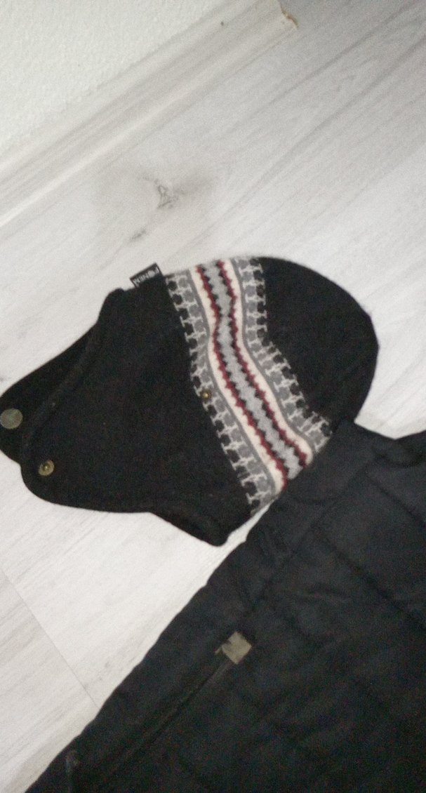 The North Face Siyah Haki Kapitone Yelek - Görsel 5