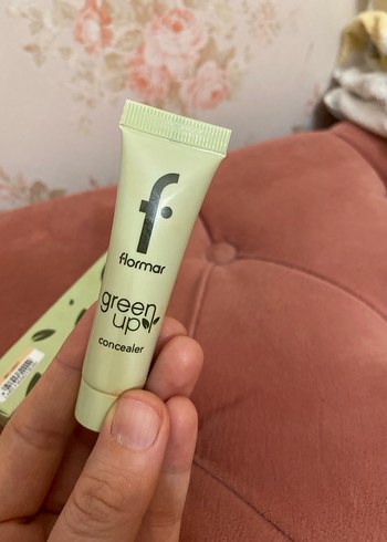Flormar Yeşil Tonlu Kapatıcı Fondöten - Görsel 3