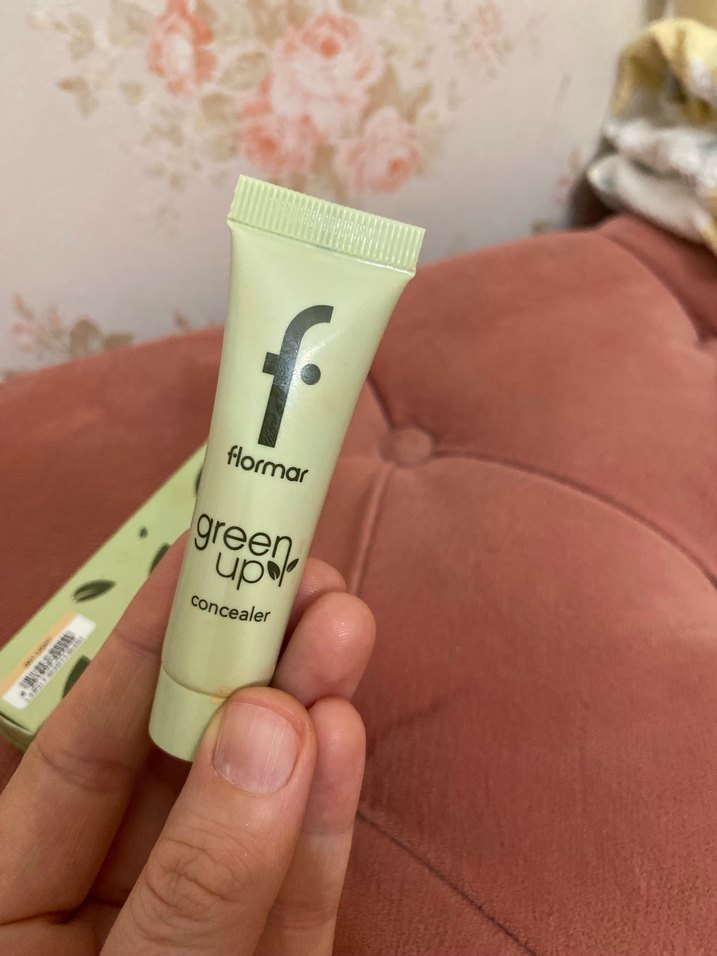 Flormar Yeşil Tonlu Kapatıcı Fondöten - Görsel 3