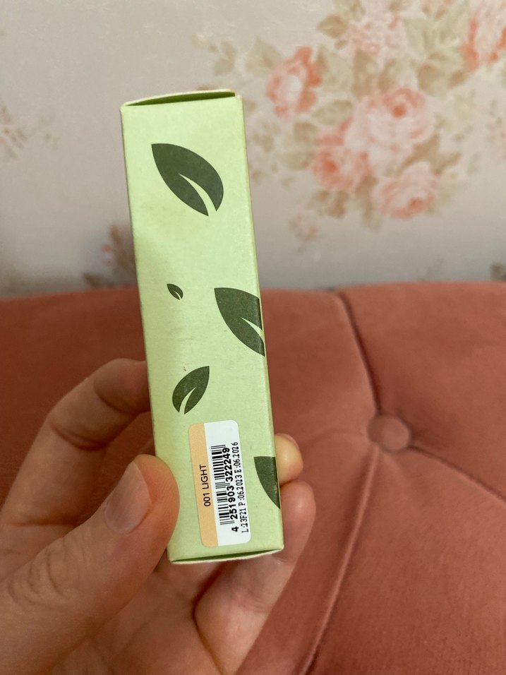 Flormar Yeşil Tonlu Kapatıcı Fondöten - Görsel 2