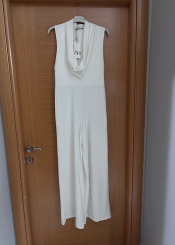 Zara Beyaz V Yaka Uzun Kadın Tulum - Görsel 3