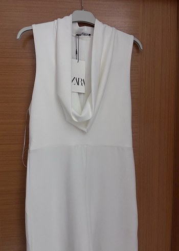 Zara Beyaz V Yaka Uzun Kadın Tulum - Görsel 2