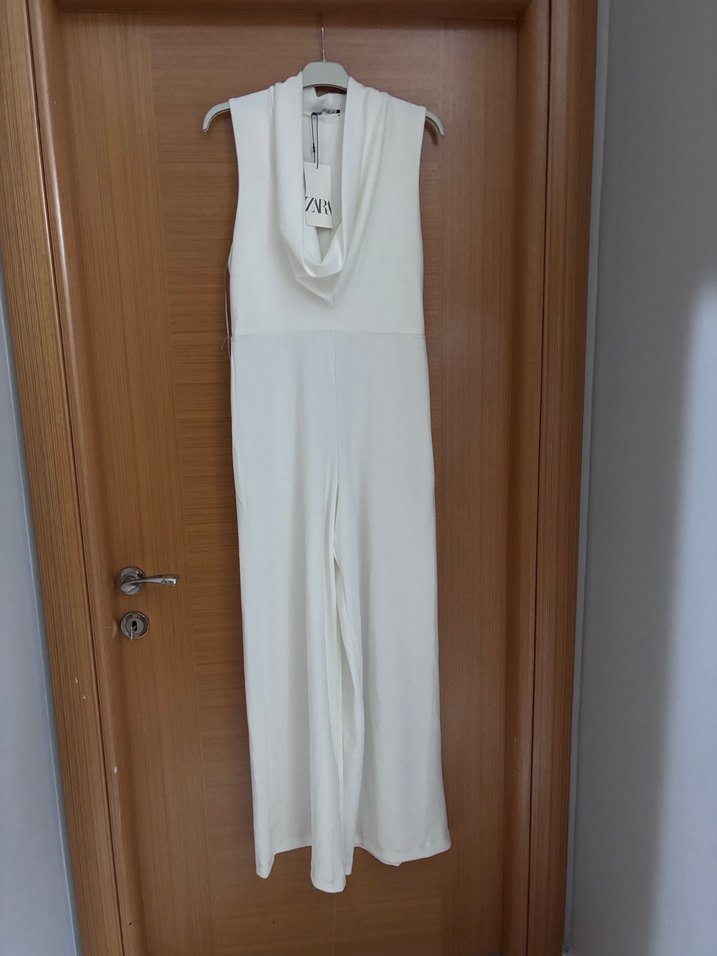 Zara Beyaz V Yaka Uzun Kadın Tulum - Görsel 3