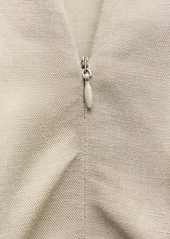 V Yaka Kemerli Bej Kadın Tulum - Görsel 7