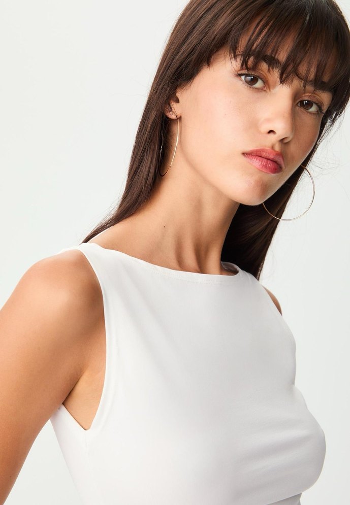 Beyaz Denim Crop Top, Düz Yaka, Kolsuz - Görsel 2