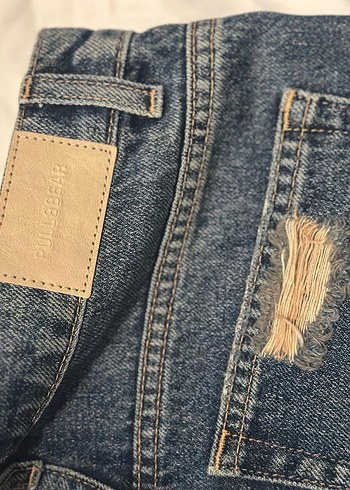 Koyu Mavi Yırtık Mini Kot Şort - Görsel 5