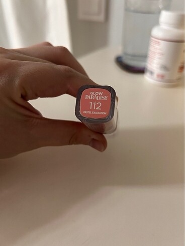 Loreal Paris Glow Paradise Balm Lipstick Işıltı Veren Ruj 112 P