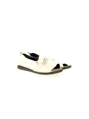 Vintage Love PreLoved Sandalet %70 İndirimli.