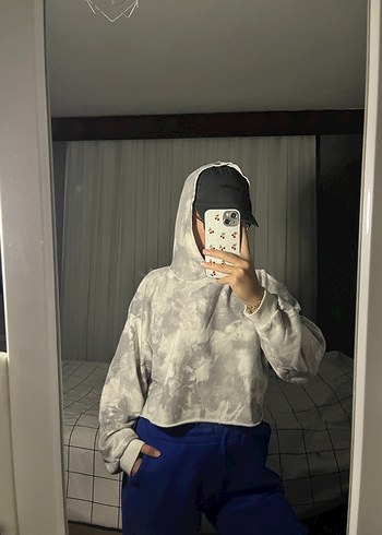 Kapüşonlu Crop Sweatshirt