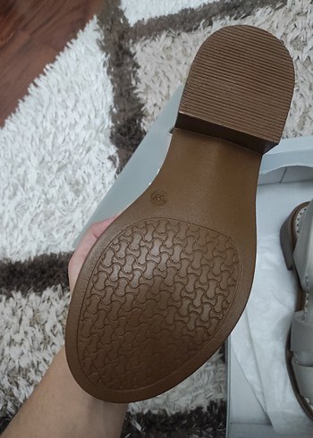 37 Beden Bej Deri Dolgu Topuklu Kadın Sandalet