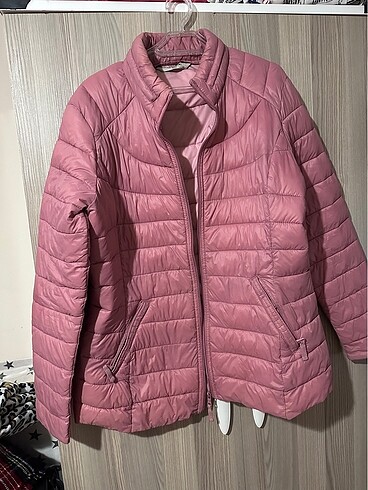 Pembe Mont