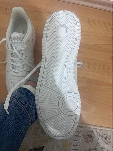 45 Beden beyaz Renk LACOSTE SIFIR 45 NUMARA