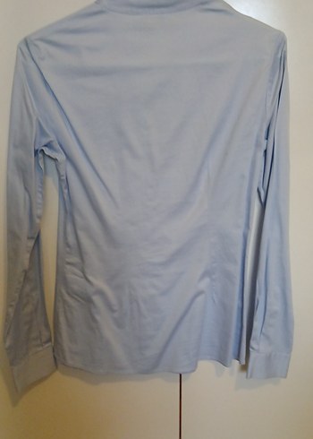 Açık Mavi V Yaka Düğmeli Kadın Gömlek - Görsel 2