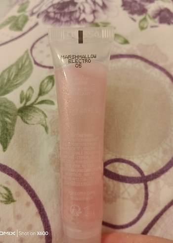 Lancôme Pastel Pembe Dudak Parlatıcısı - Görsel 2