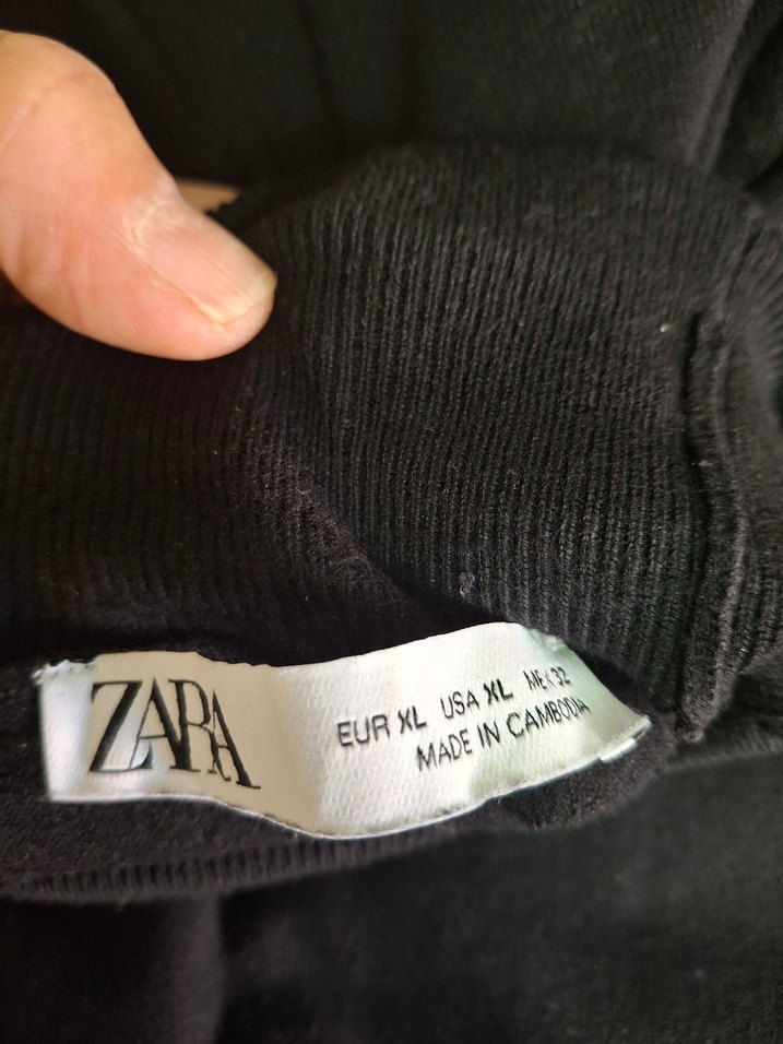 Siyah Boğazlı Kadın Kazak - Görsel 4