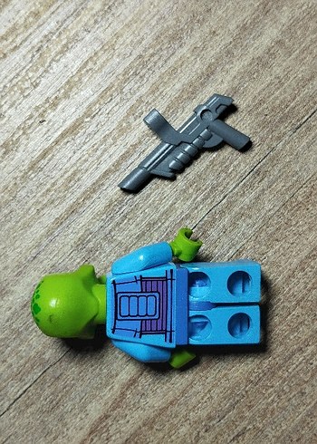 LEGO Alien (uzayli) minifigur - Görsel 2
