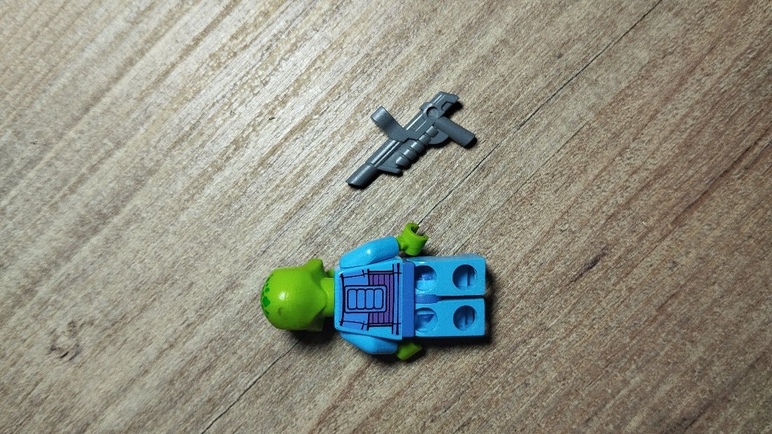 LEGO Alien (uzayli) minifigur - Görsel 2