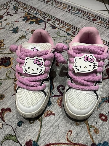 Hello kitty ayakkabı