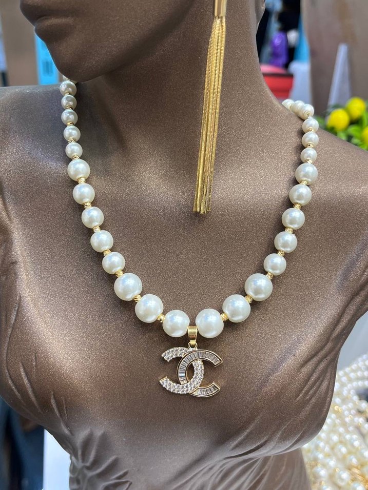 Beyaz Boncuklu Uzun Kadın Kolye - Görsel 3