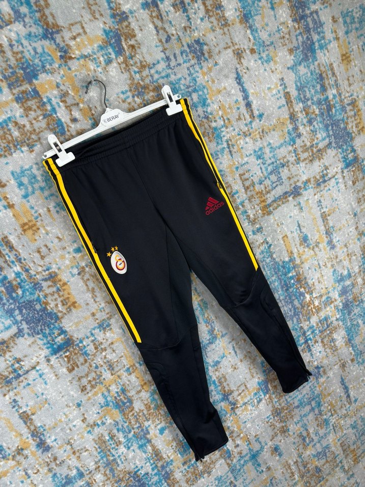Adidas Galatasaray Erkek Eşofman - Görsel 3